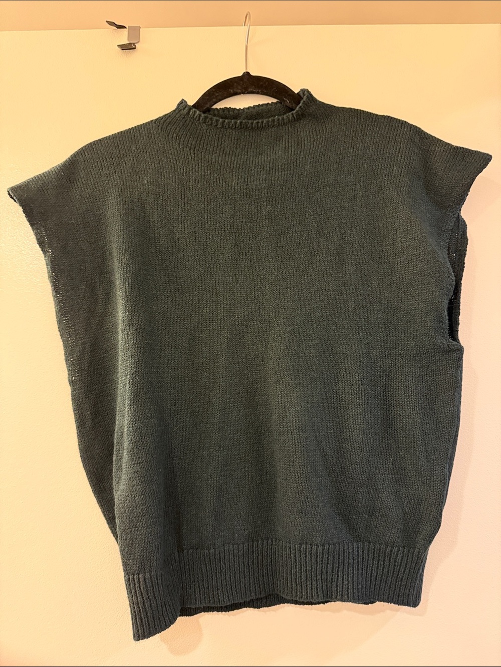 Men's Dark Teal Knit Sleeveless Sweater Vest